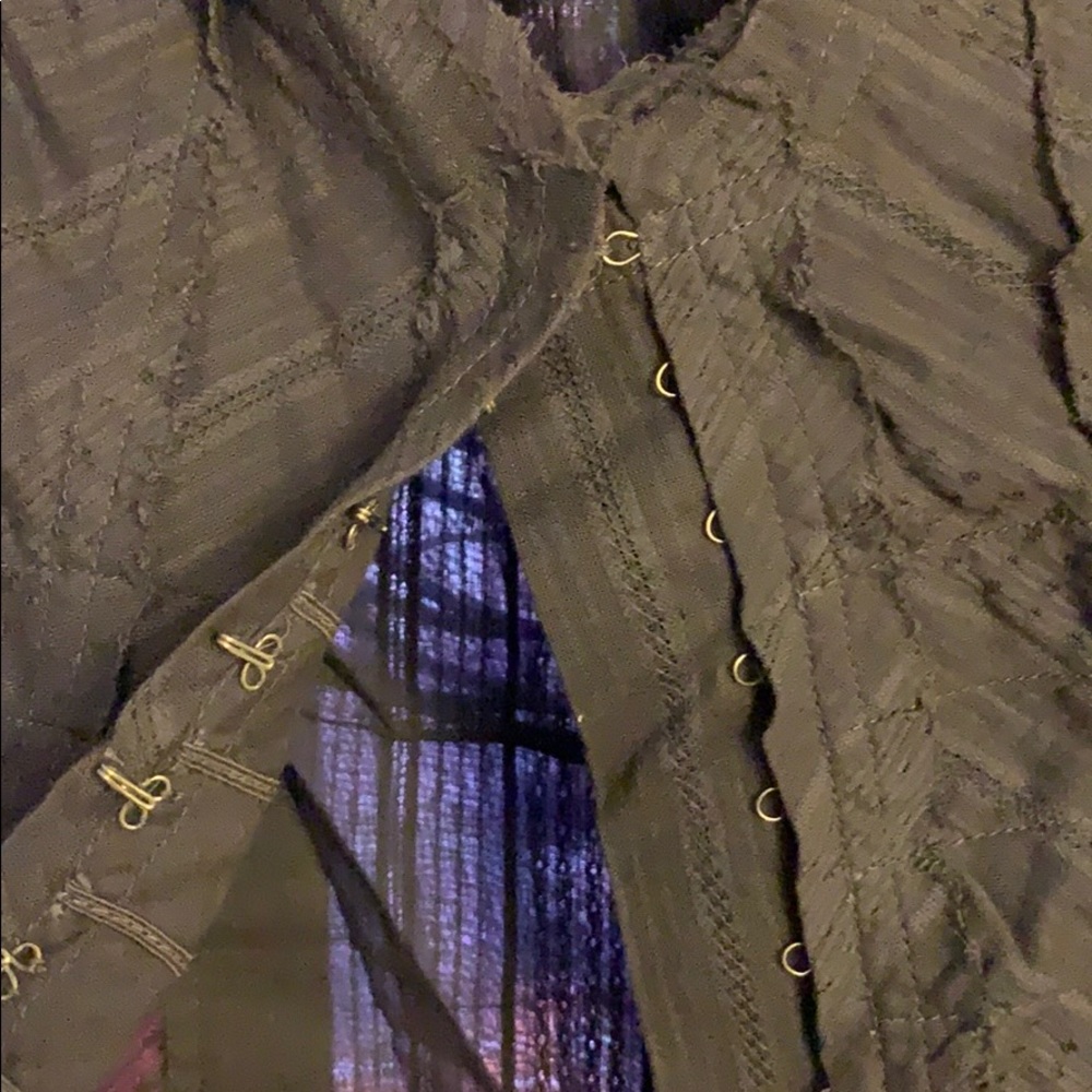 Shirt - Picture 5 of 5